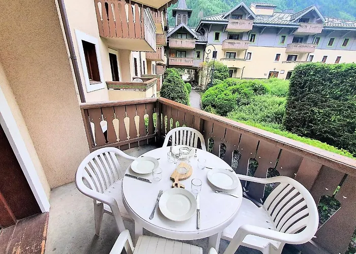 La Ginabelle Vue Mont Blanc Avec Piscine Апартаменты